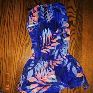 Hollister XS romper